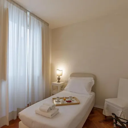 Seta Spacious Next To The Duomo Firenze