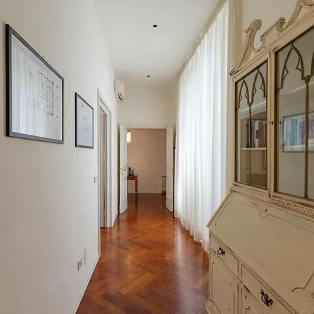 Appartamento Seta Spacious Next To The Duomo