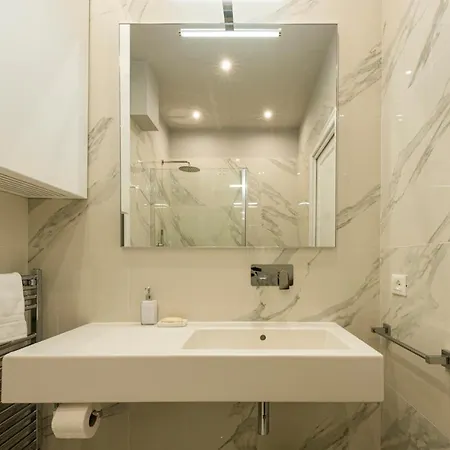 Ponte Vecchio Deluxe Apartment *