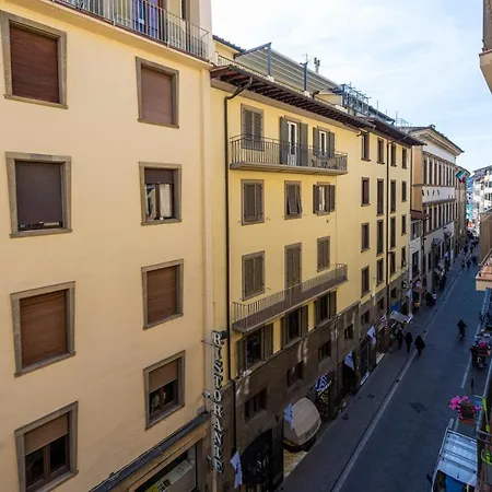 Ponte Vecchio Deluxe Apartment Florence