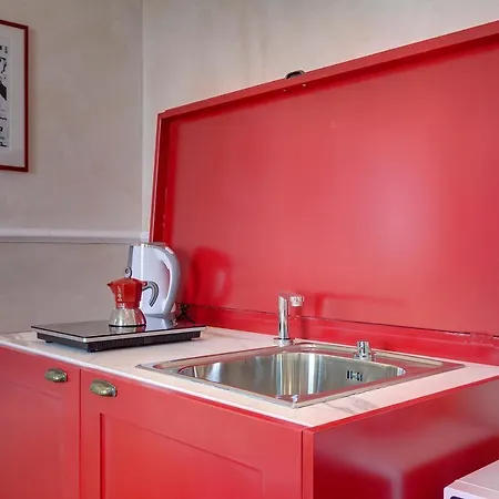 Mamo - Thelma & Louise Apartment