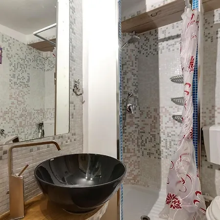 Corno 3p Apartment *