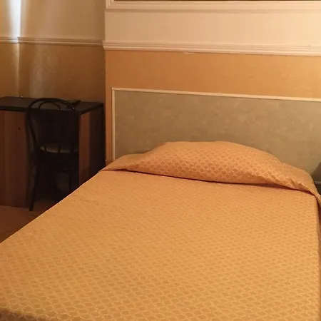 Hotel Ascot 3*