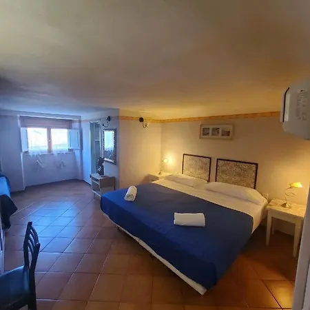 Fedora Hotel