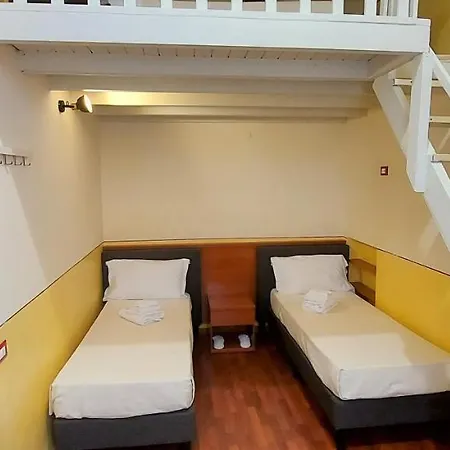 Ester Hotel 3*