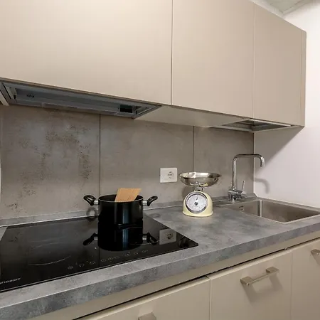 Ground Floor With Patio-ghibellina 65 Appartamento *
