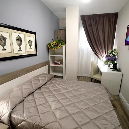 Rooms67 *