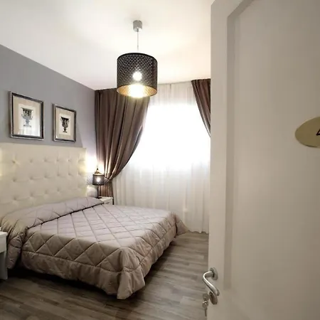 Guest house Rooms67 *