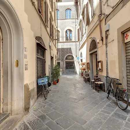 Santa Elisabetta 5 Apartment