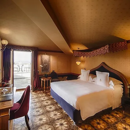 Hotel Cora 5*