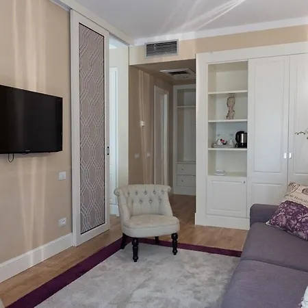 Grand Cavour Hotel