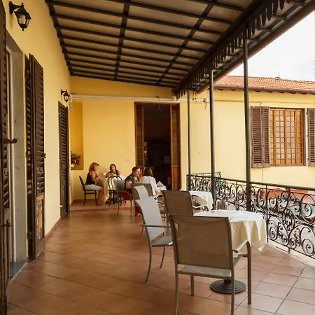 Flom Boutique Hotel