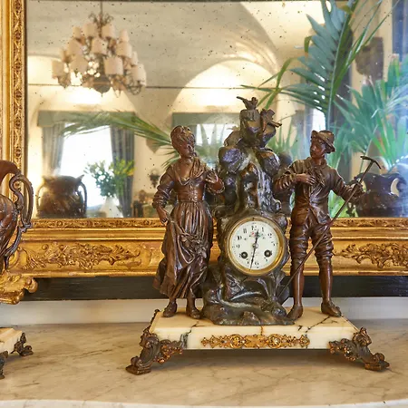 Rivoli Boutique Отель