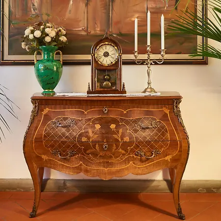 Rivoli Boutique Отель