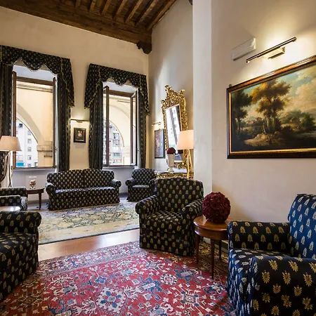 Degli Orafi 4* Florence