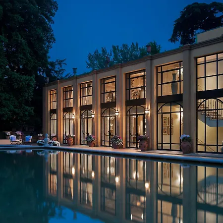 Four Seasons 5*