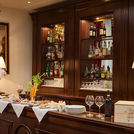 Executive Hotel