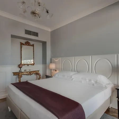 Hotel Plaza Lucchesi
