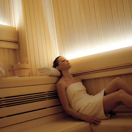 Golden Tower & Otel 5*