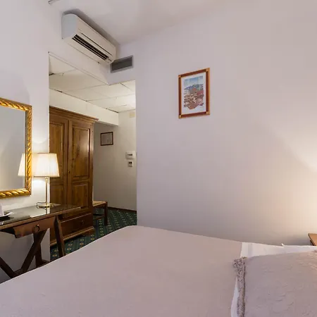 Rex 3* Florença