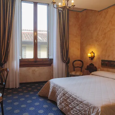Croce Di Malta Hotell 4*
