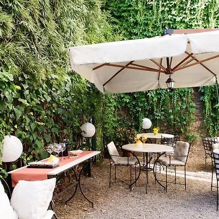 Caravaggio Hotel