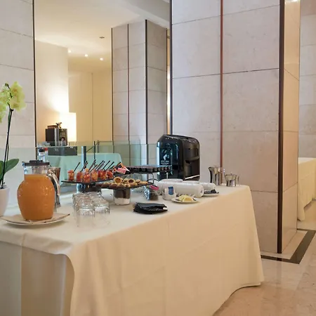 Hotel Hilton Metropole 4*
