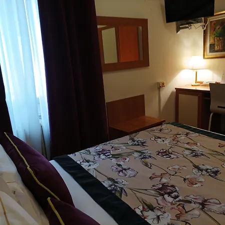 Maxim Axial 3* Florence