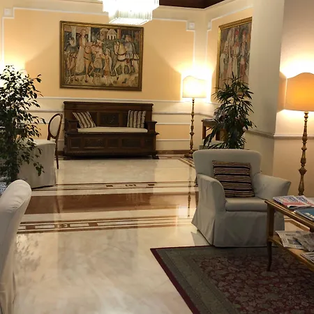 Hotel Pierre