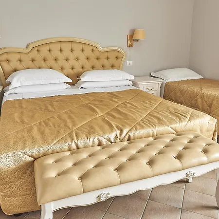 Royal Hotel 4*