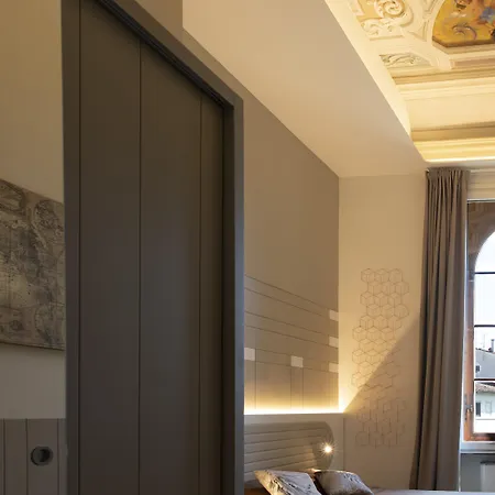 Aparthotel Palazzo Dei Ciompi 4*