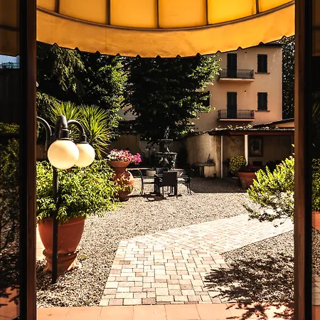Hotel Royal 4*