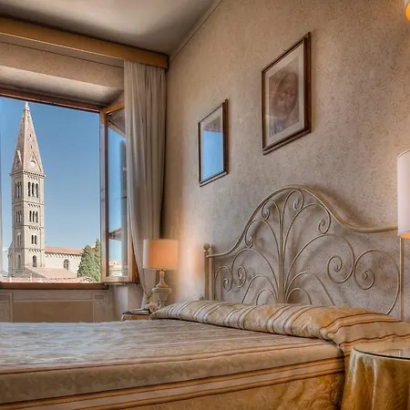Hotel Palazzo Dal Borgo 4*