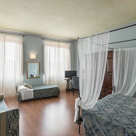Palazzo Dal Borgo 4*