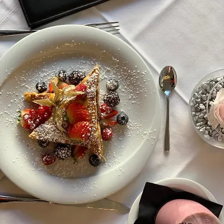 The Moon Boutique & Hotel 4*