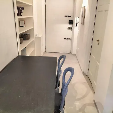 Apartment Sartoria In Piazza Santa Croce Florence