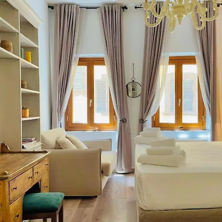 Santa Maria Novella Apartamento *