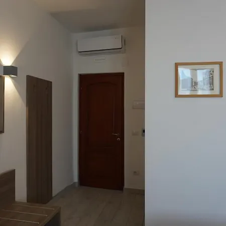 Penzion Holiday Rooms