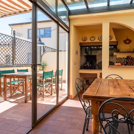 Terrace At 10 Mins From The Duomo - Homeunity