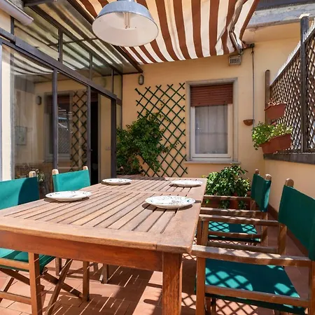 Apartment Terrace At 10 Mins From The Duomo - Homeunity *