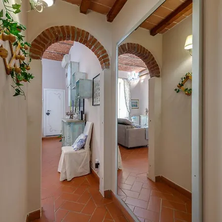 Elle Apartment