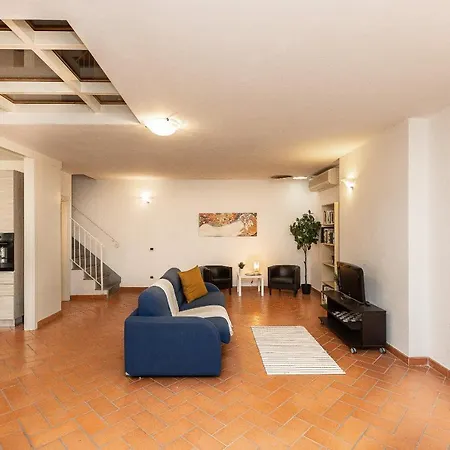 Palazzo Ghibellina By In Holiday home Florence
