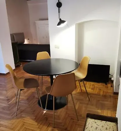 Apartment Enchanting With Patio, Lungarno
