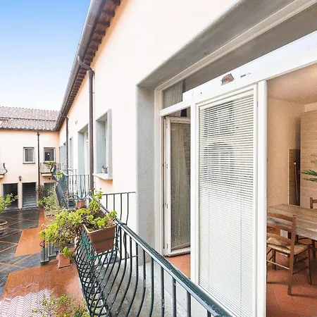 Palazzo Ghibellina By In Holiday home Florence