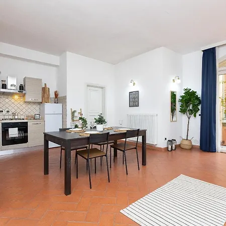 Holiday home Palazzo Ghibellina By In *