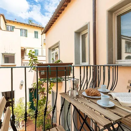 Holiday home Palazzo Ghibellina By In *