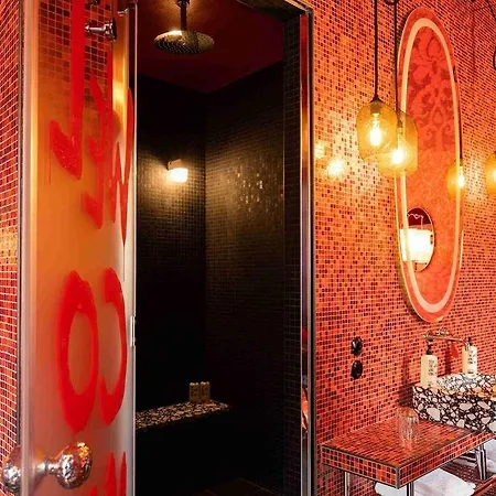 25hours Piazza San Paolino Hotel 4*
