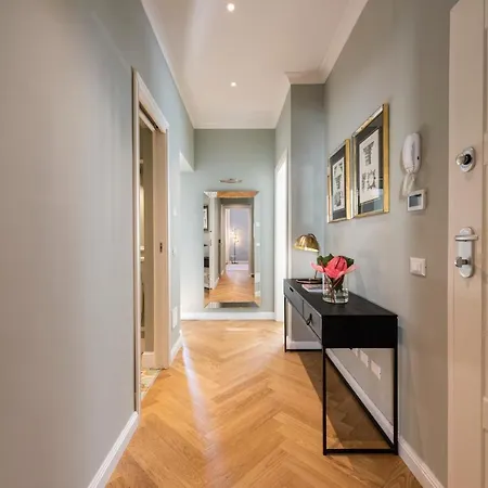 Dimora San Frediano, Oltrarno's Gem With Patio Apartment Florence