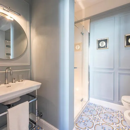Dimora San Frediano, Oltrarno's Gem With Patio Apartment Florence