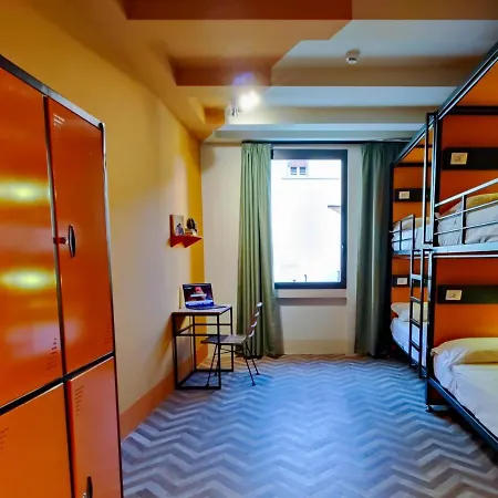 Hostel Yellowsquare Florence